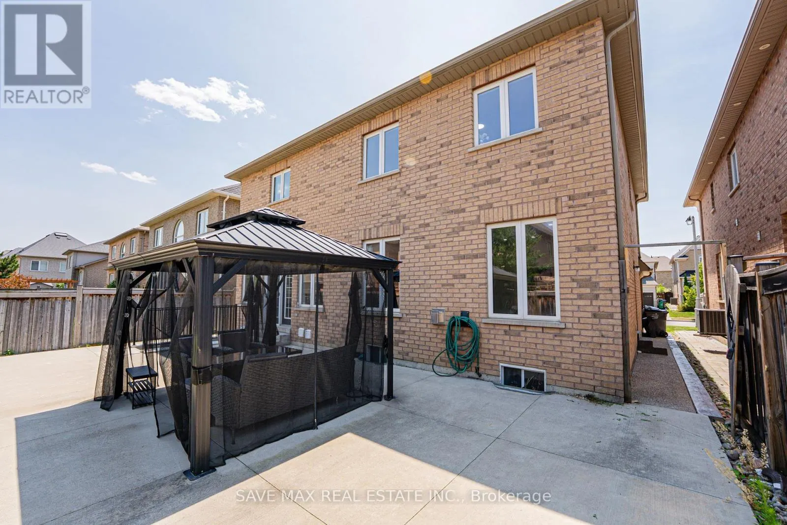 49 SCOTCHMERE CRESCENT