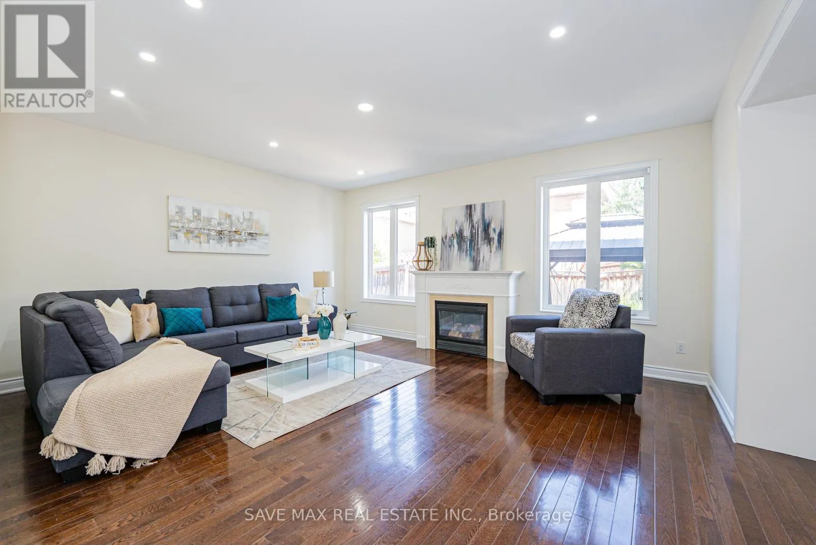 49 SCOTCHMERE CRESCENT
