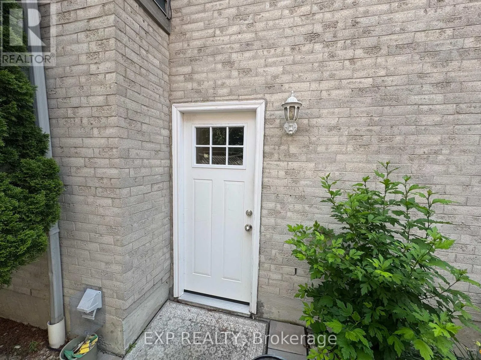 5294 RUSSELL VIEW ROAD