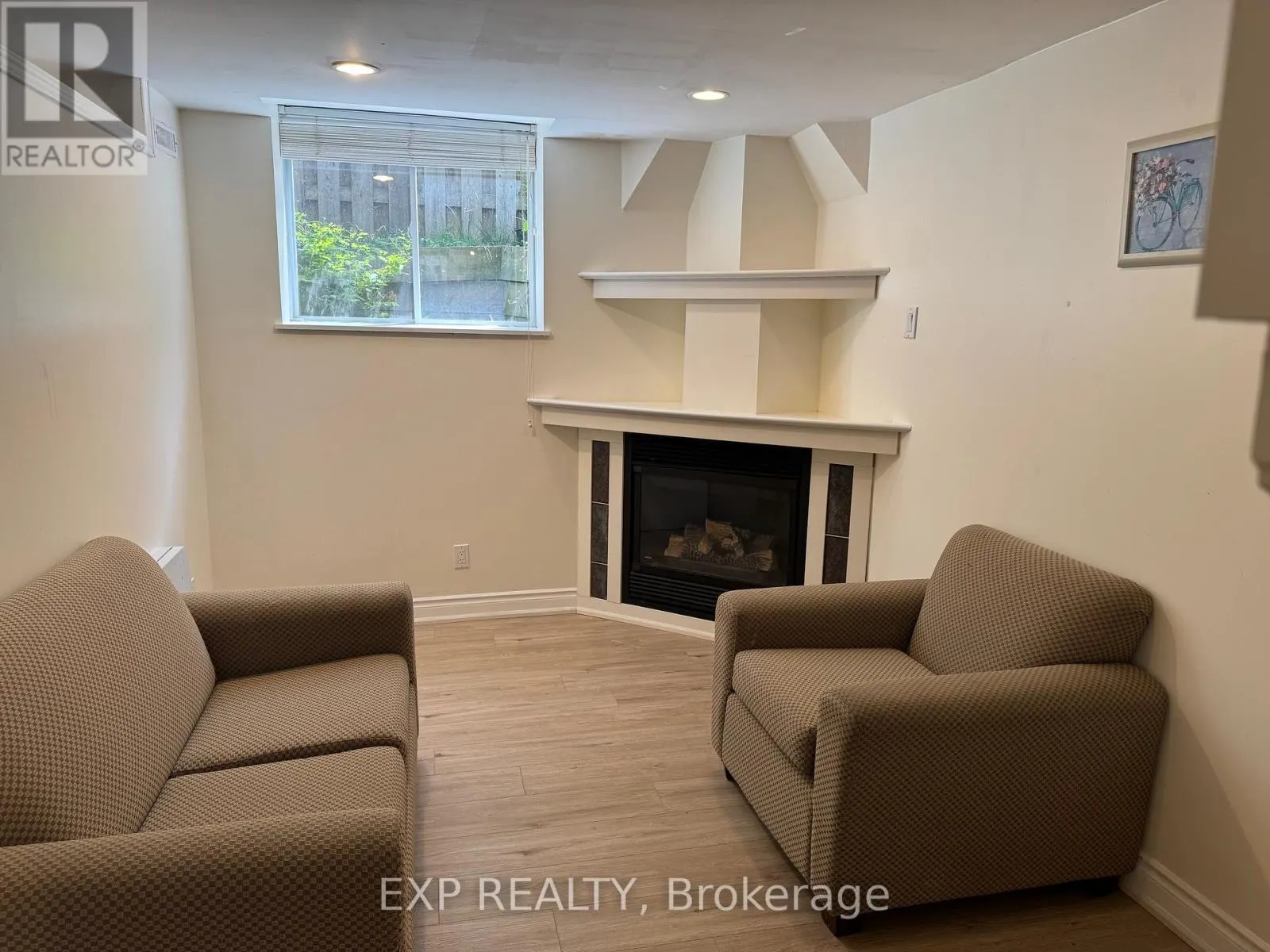 5294 RUSSELL VIEW ROAD