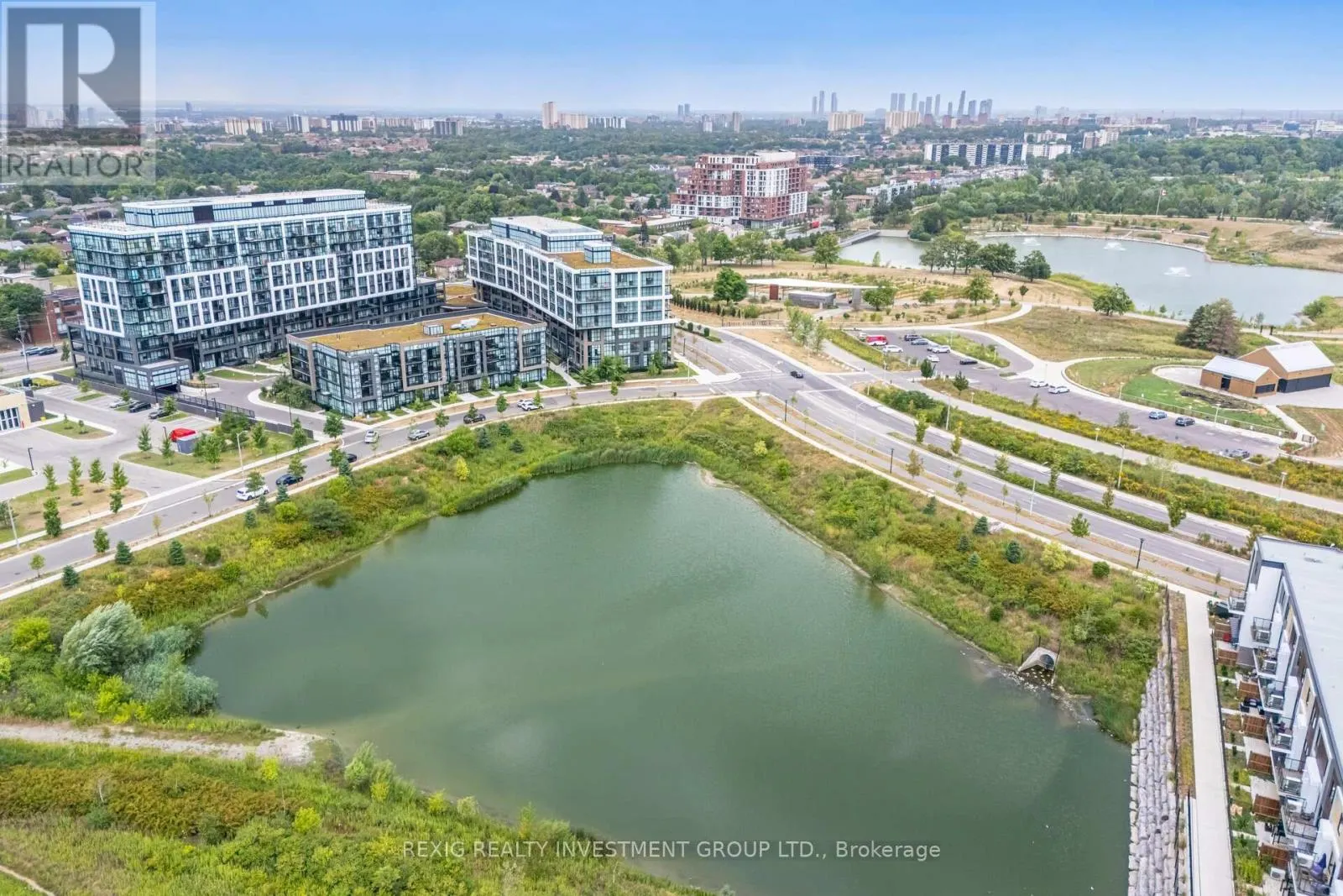 723 - 50 GEORGE BUTCHART DRIVE
