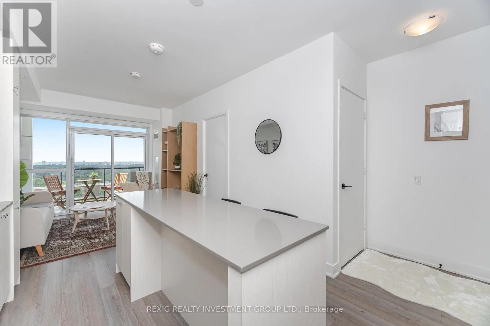 723 - 50 GEORGE BUTCHART DRIVE