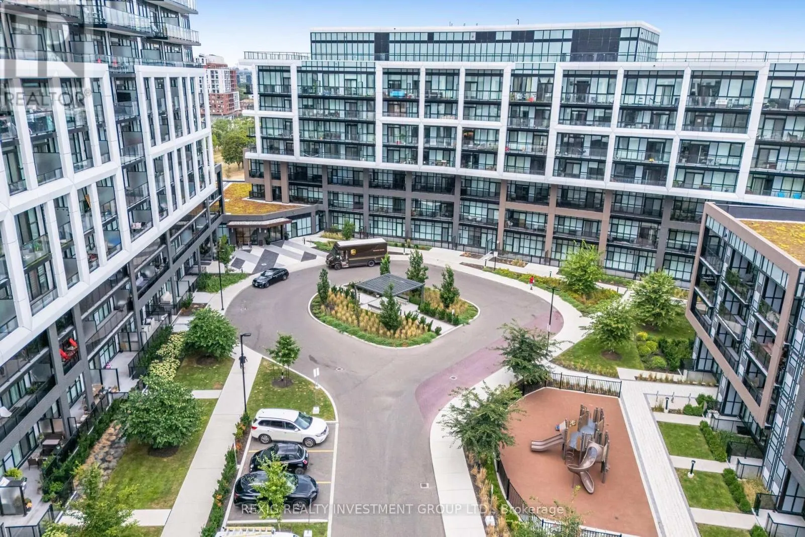 723 - 50 GEORGE BUTCHART DRIVE