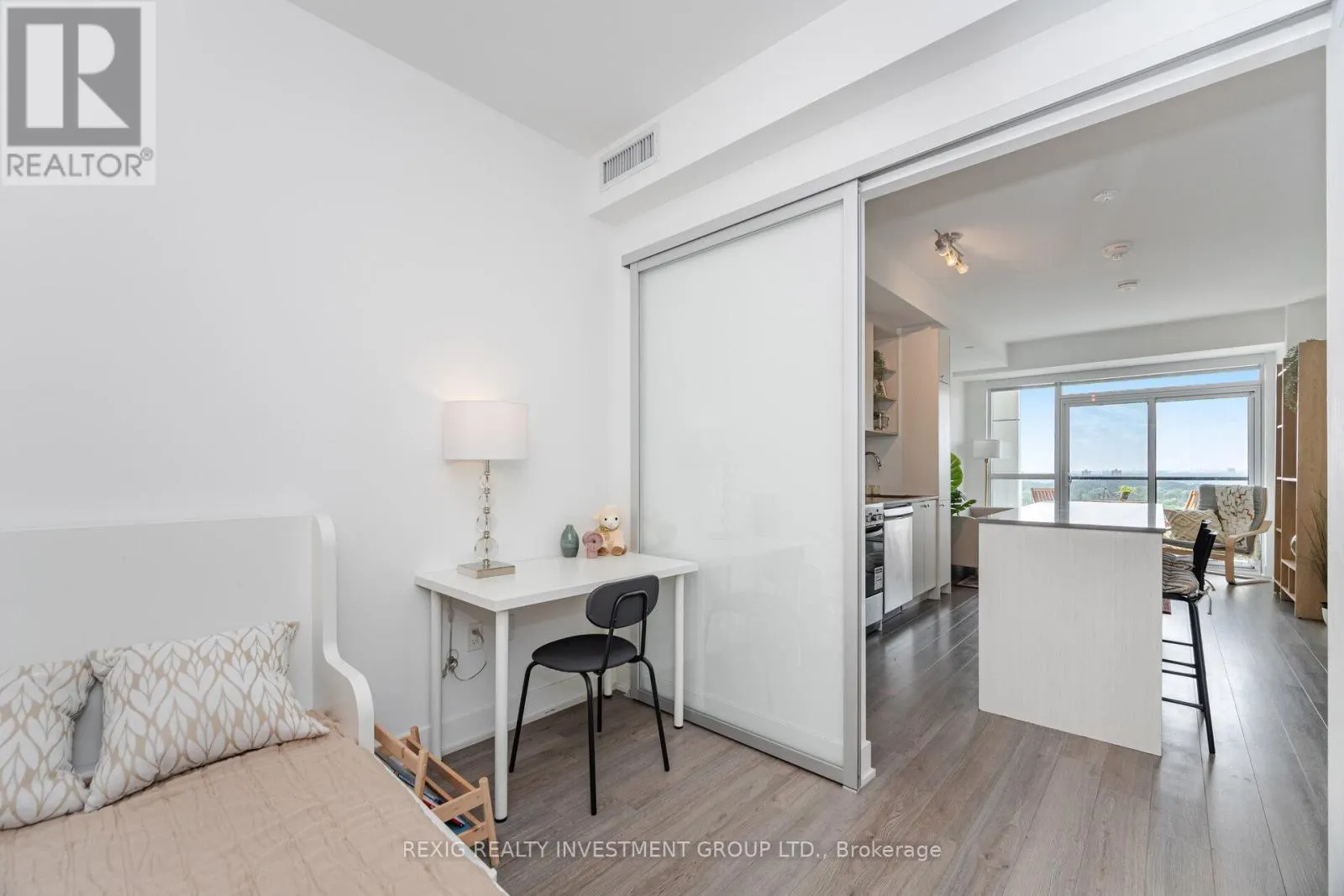 723 - 50 GEORGE BUTCHART DRIVE