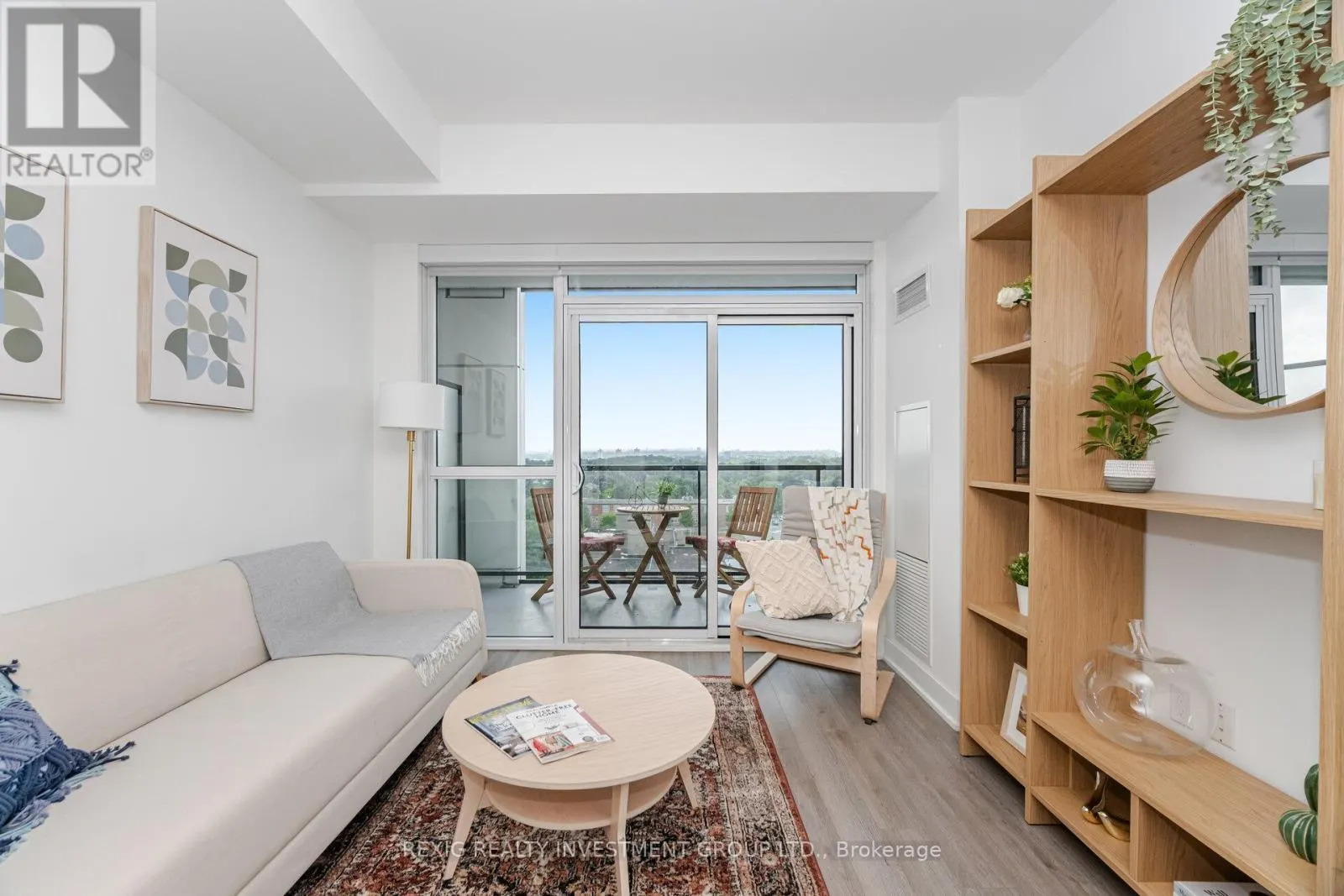 723 - 50 GEORGE BUTCHART DRIVE