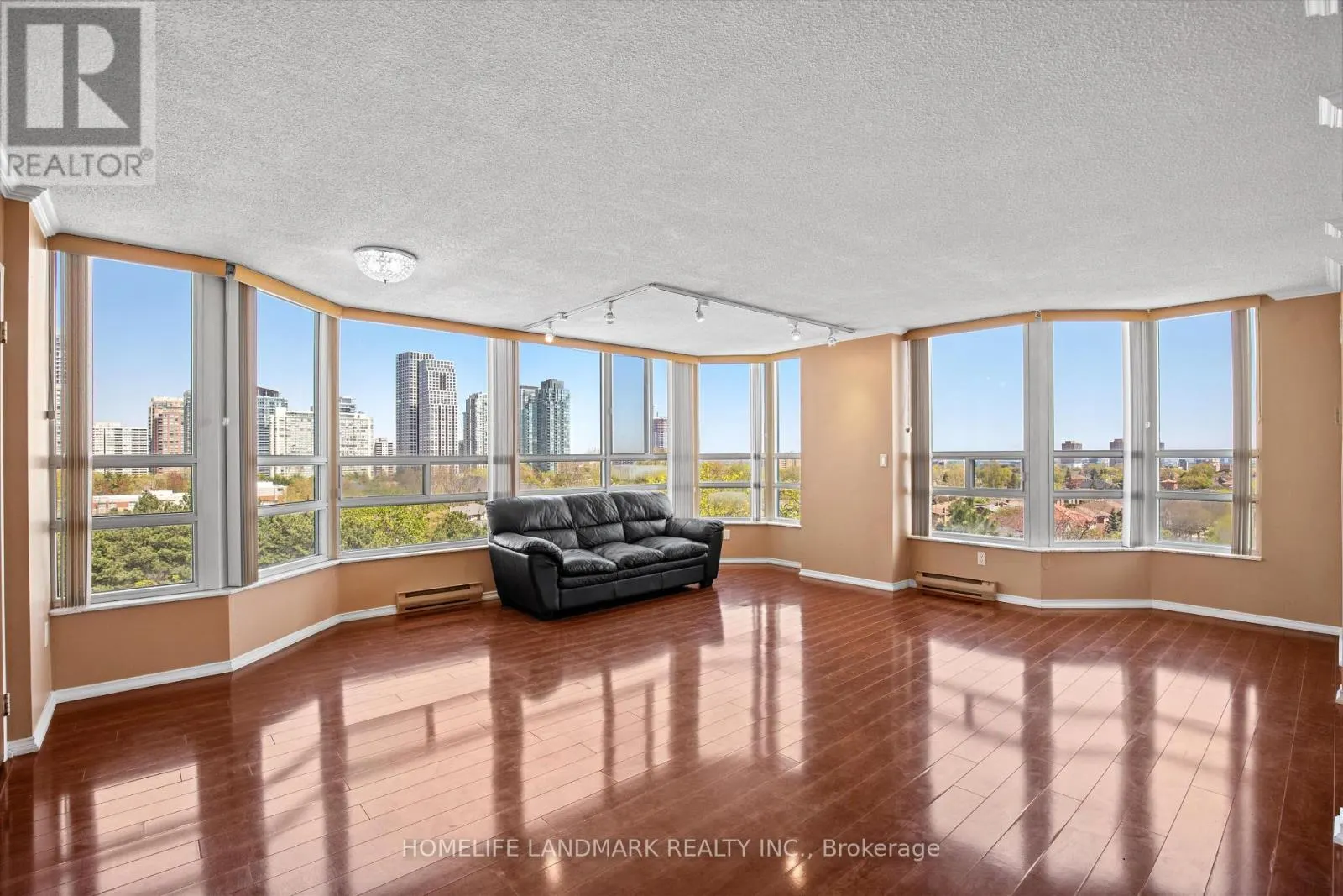 704 - 250 WEBB DRIVE
