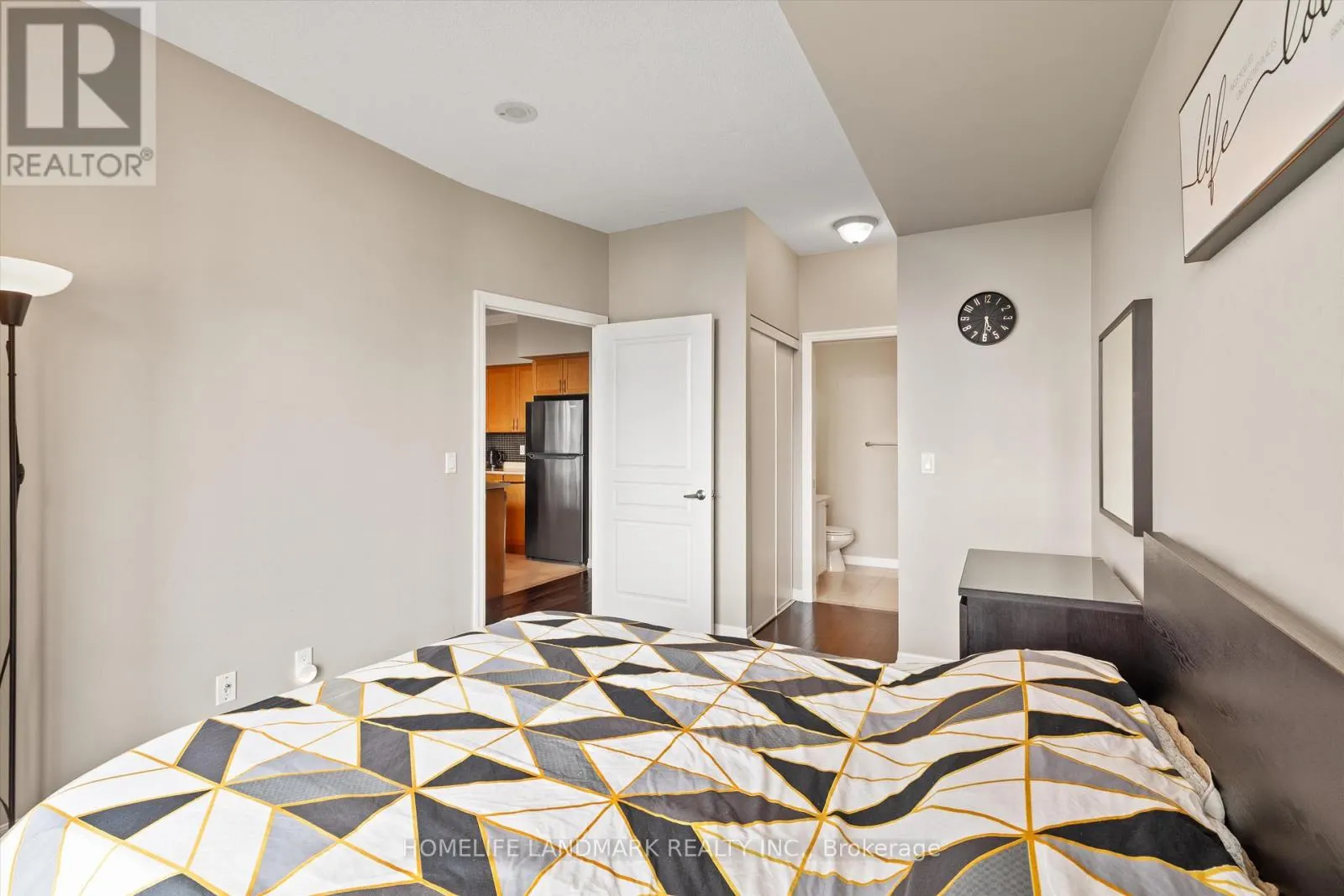 3110 - 3939 DUKE OF YORK BOULEVARD