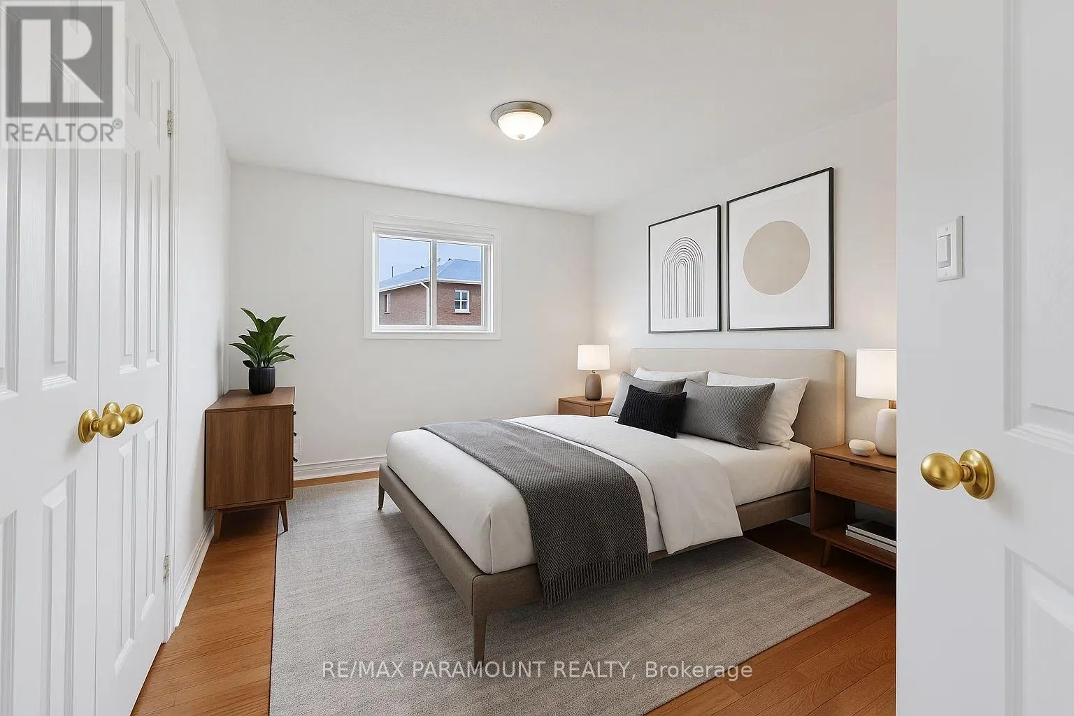 4 SUMMERDALE CRESCENT
