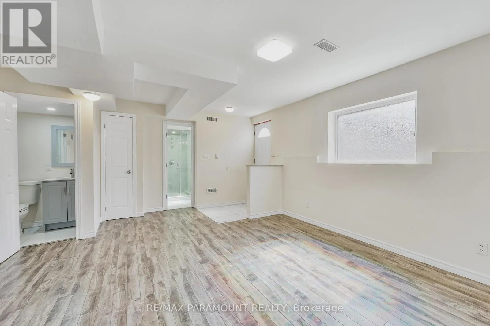 4 SUMMERDALE CRESCENT
