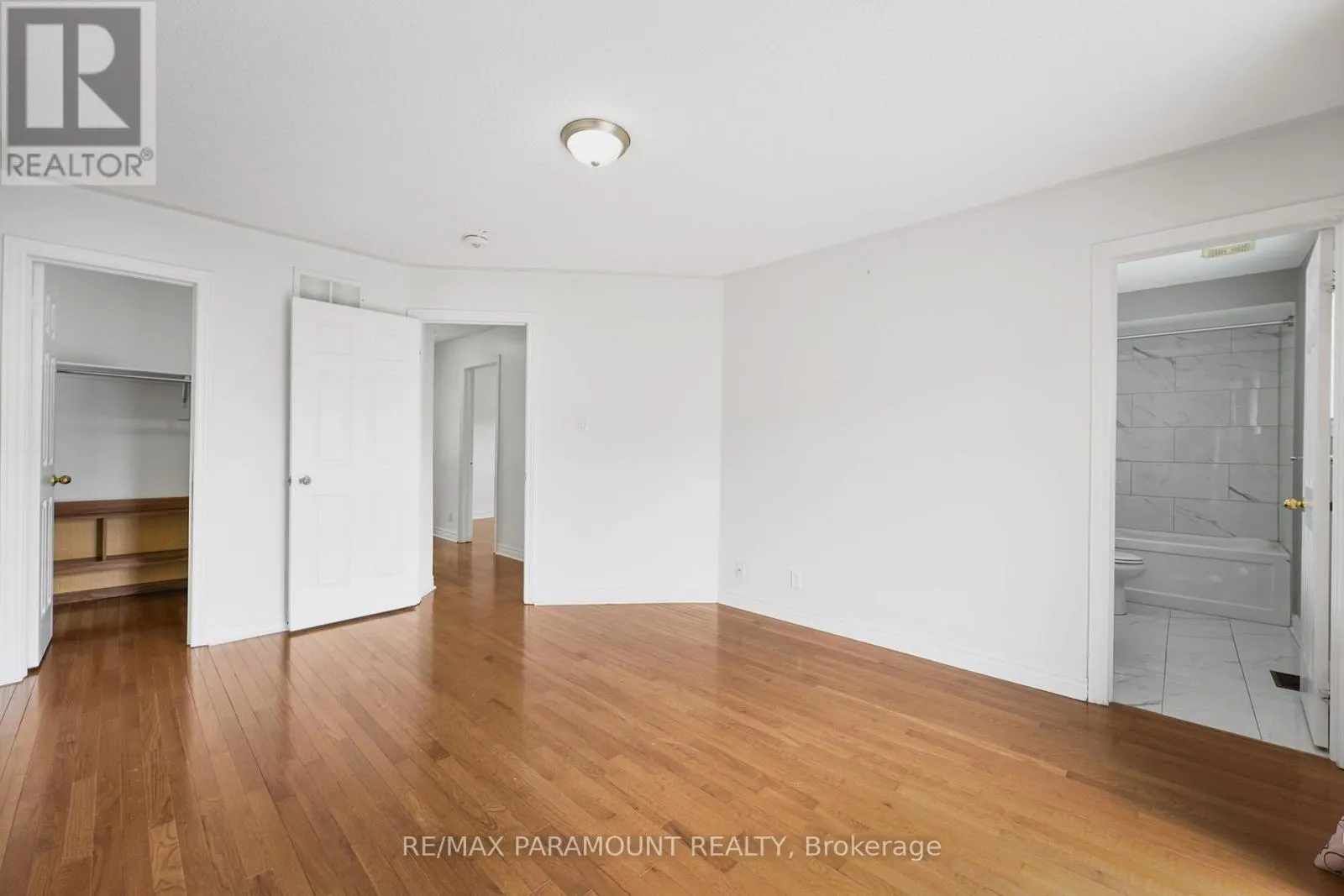4 SUMMERDALE CRESCENT