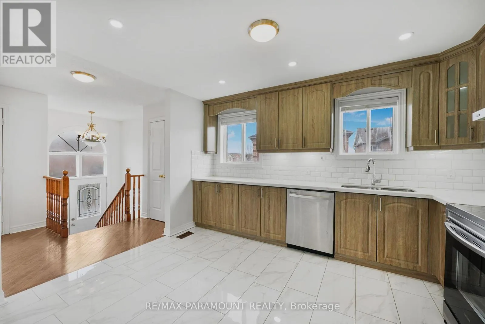 4 SUMMERDALE CRESCENT