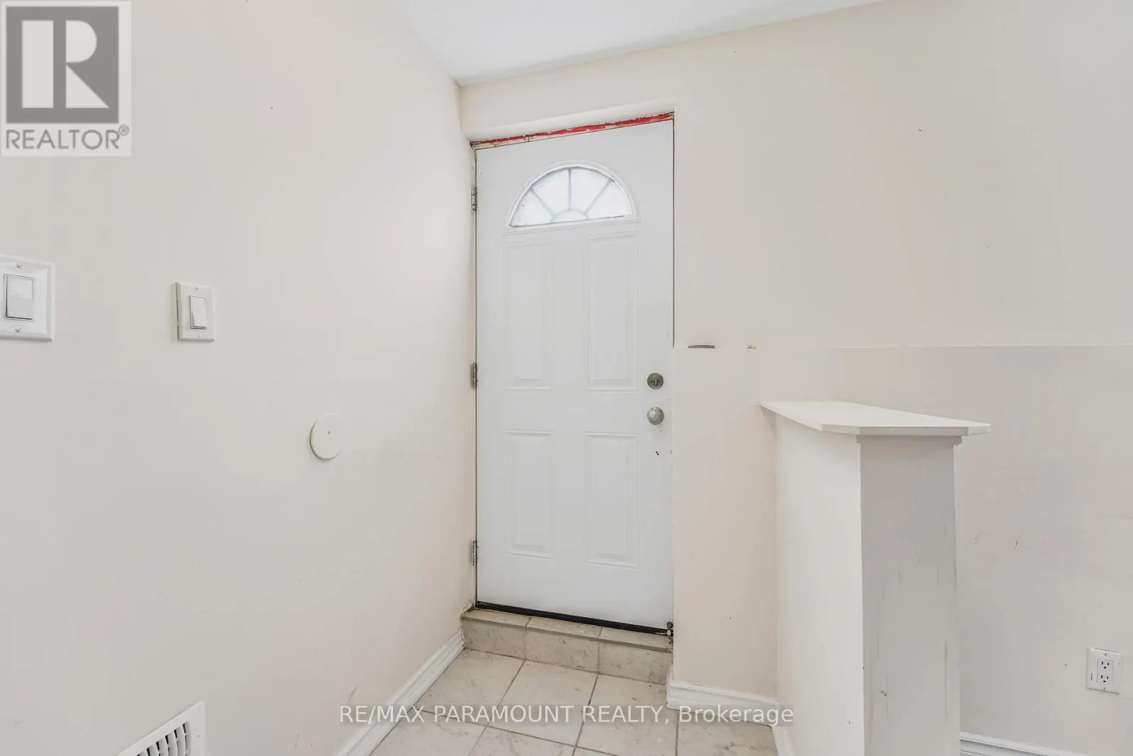 4 SUMMERDALE CRESCENT
