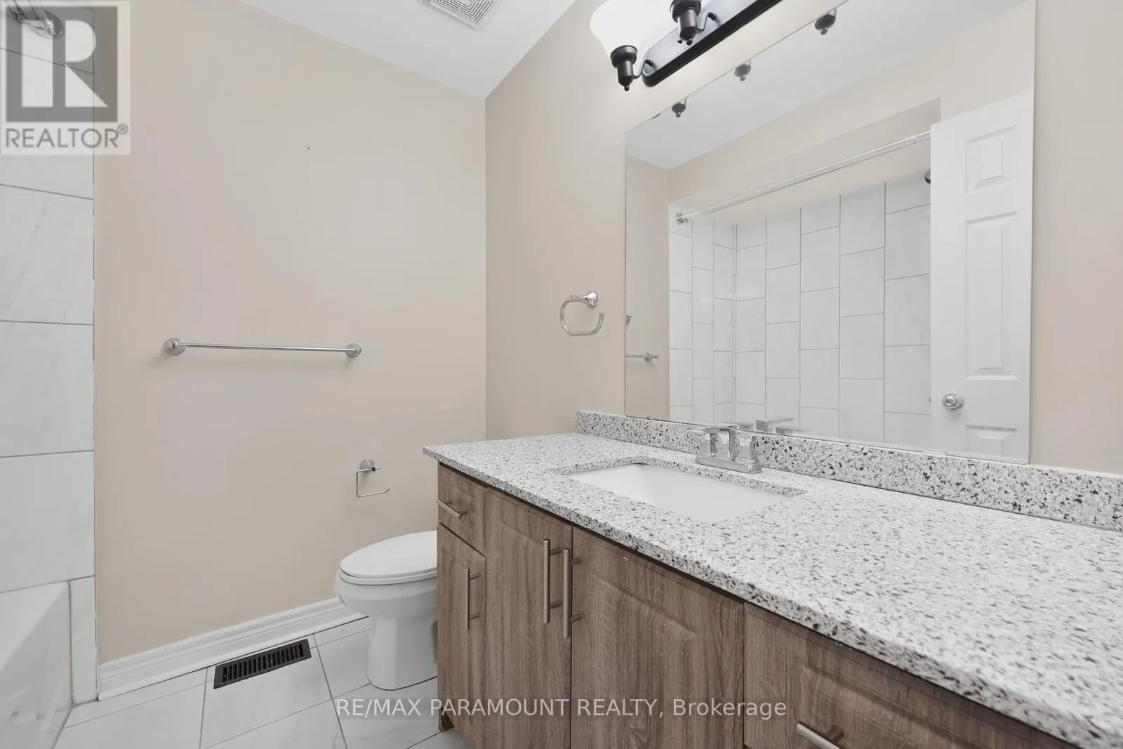4 SUMMERDALE CRESCENT