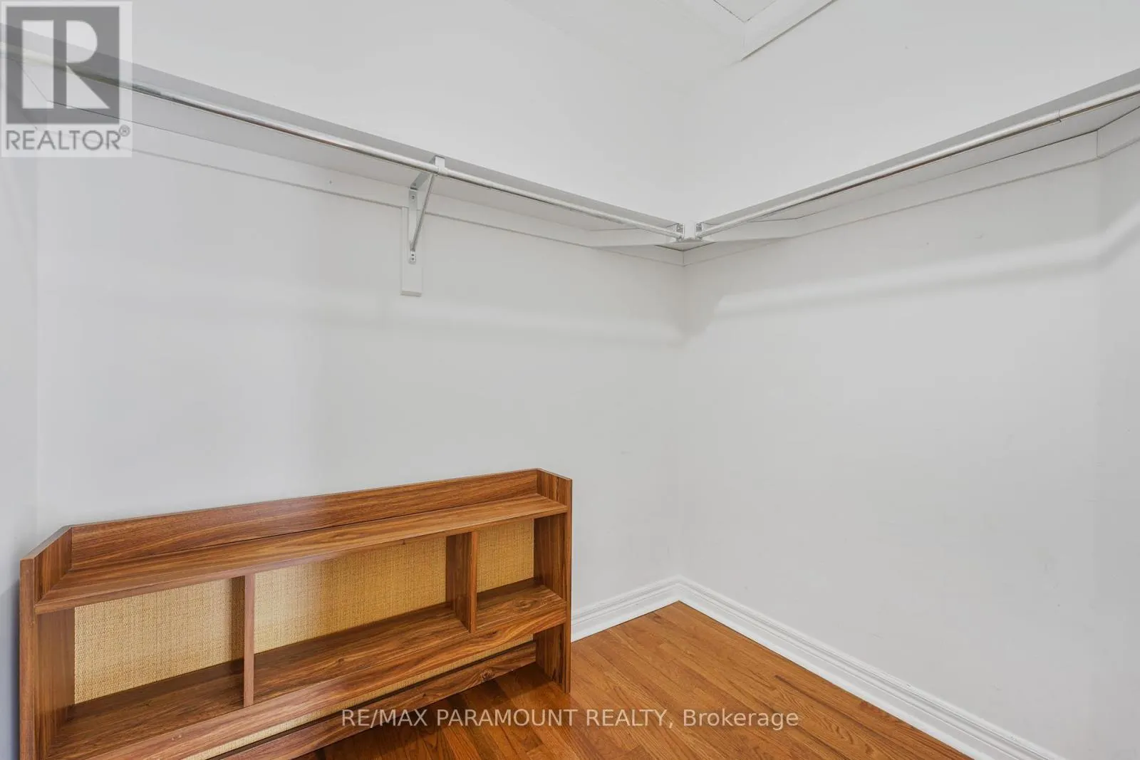 4 SUMMERDALE CRESCENT