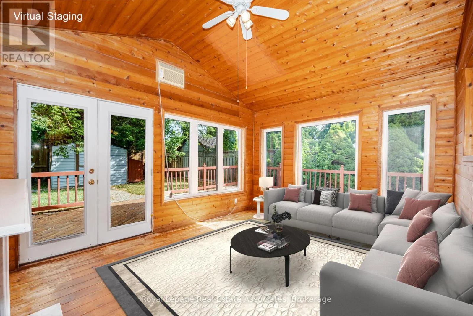 12 GULLIVER CRESCENT