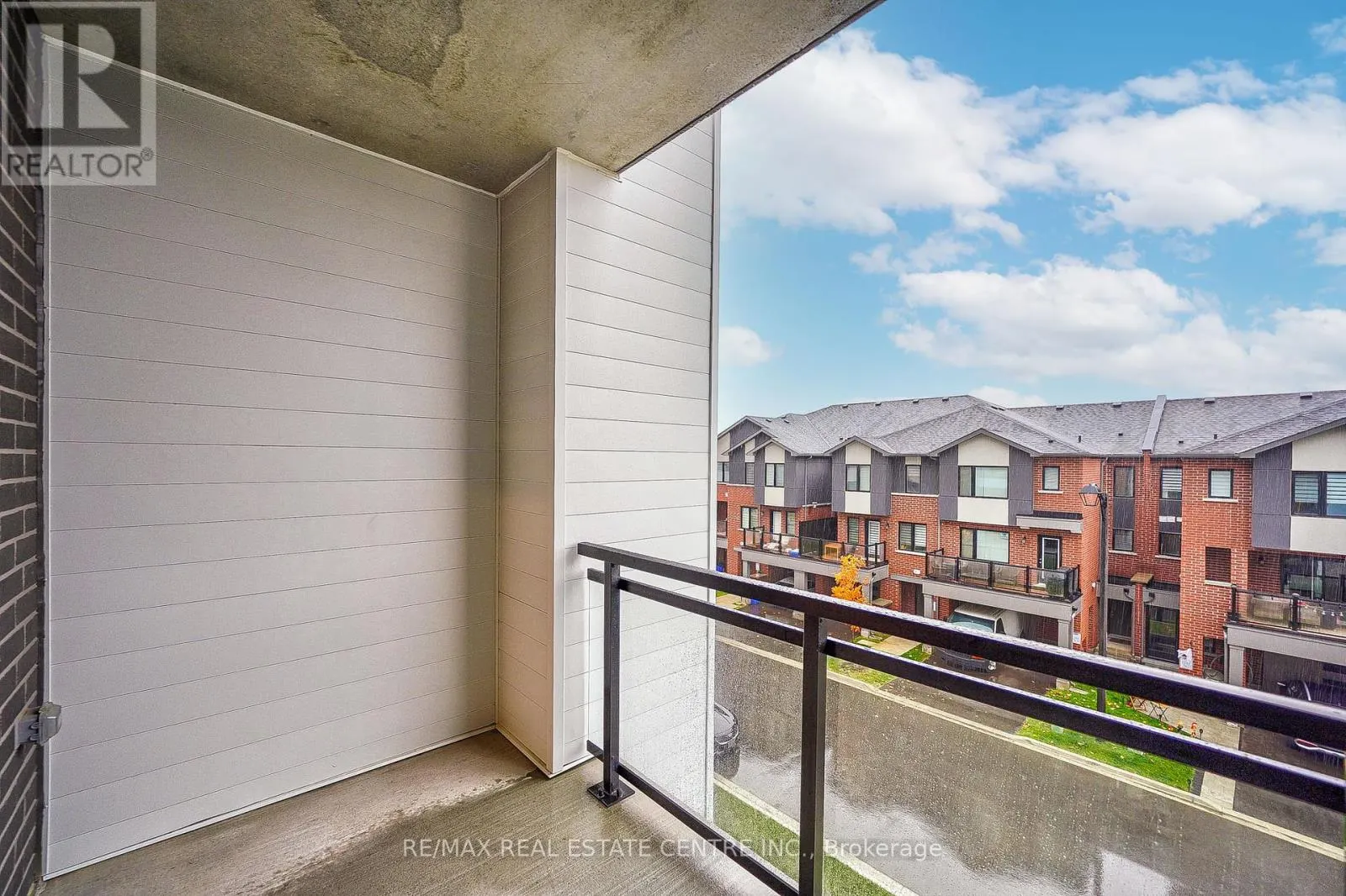302 - 480 GORDON KRANTZ AVENUE