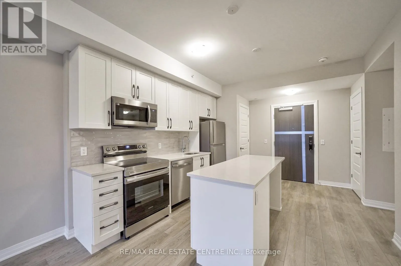 302 - 480 GORDON KRANTZ AVENUE