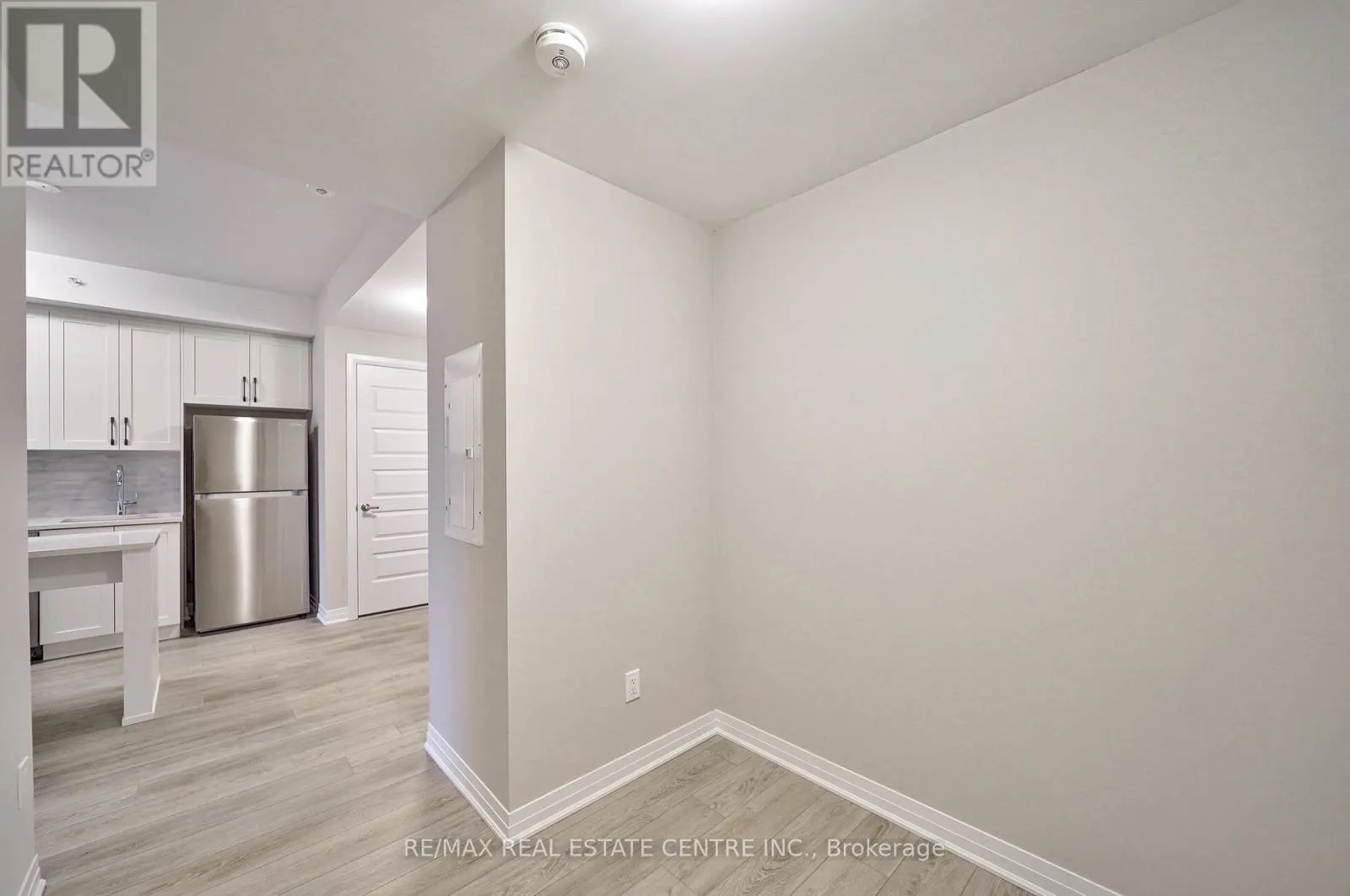 302 - 480 GORDON KRANTZ AVENUE