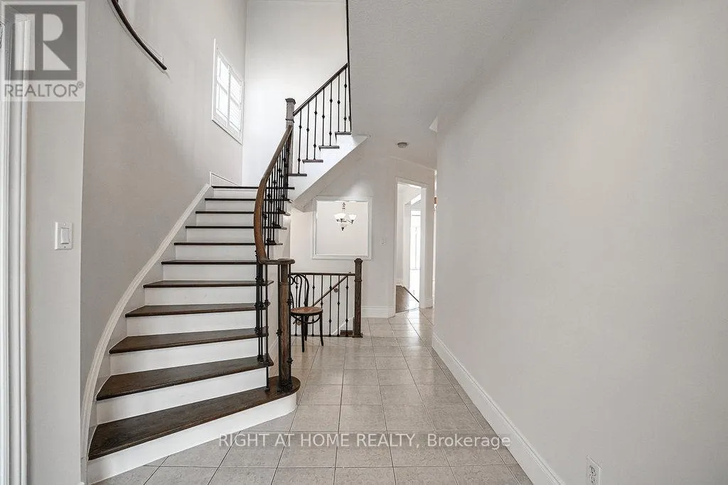 176 COOKE CRESCENT