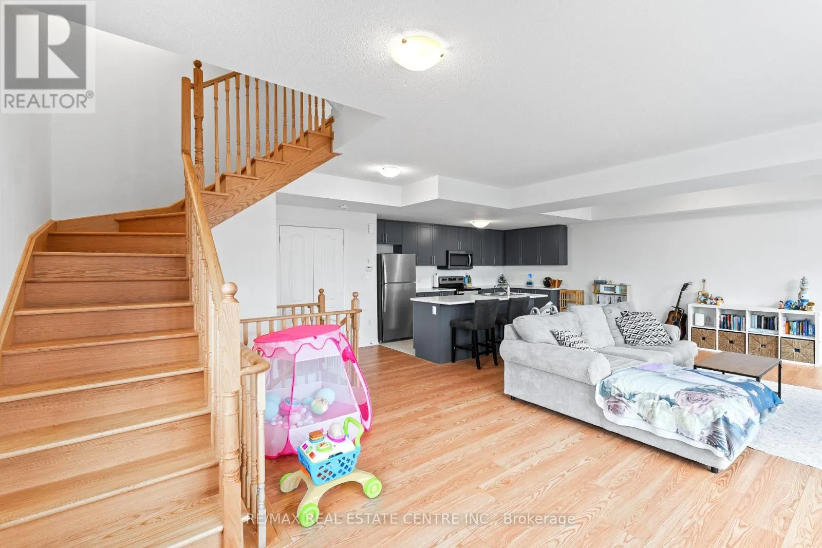 405 DOUGALL AVENUE