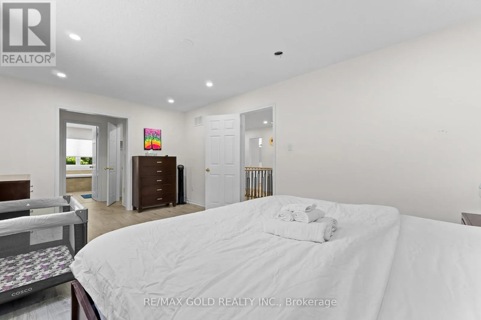 20 MOUNTAINBERRY ROAD