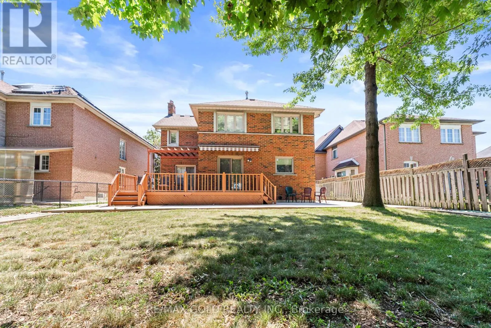 20 MOUNTAINBERRY ROAD