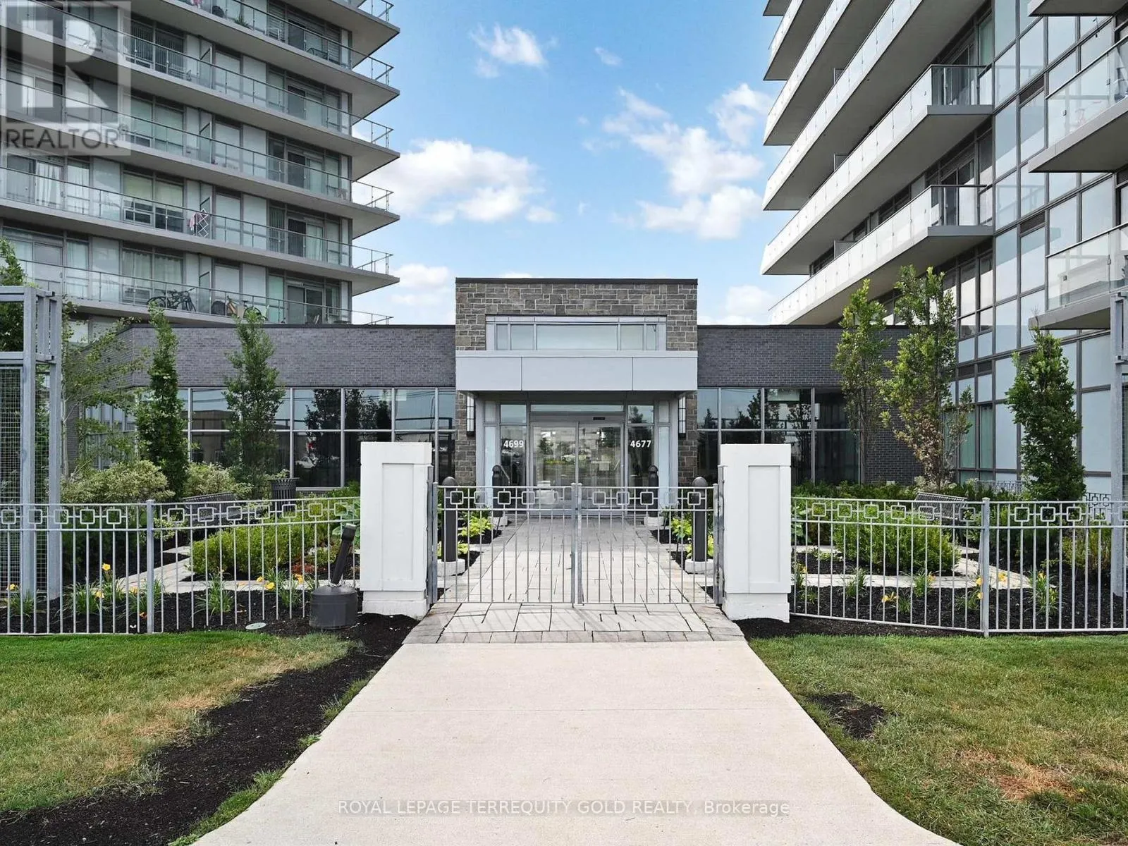 1703 - 4699 GLEN ERIN DRIVE