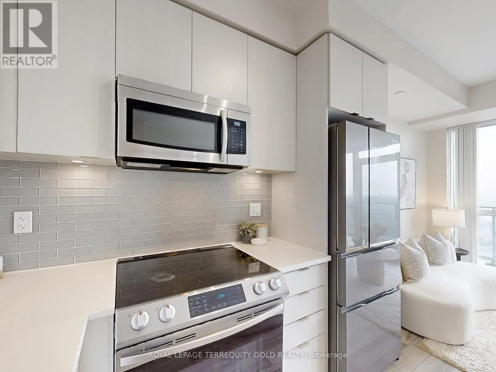 1703 - 4699 GLEN ERIN DRIVE