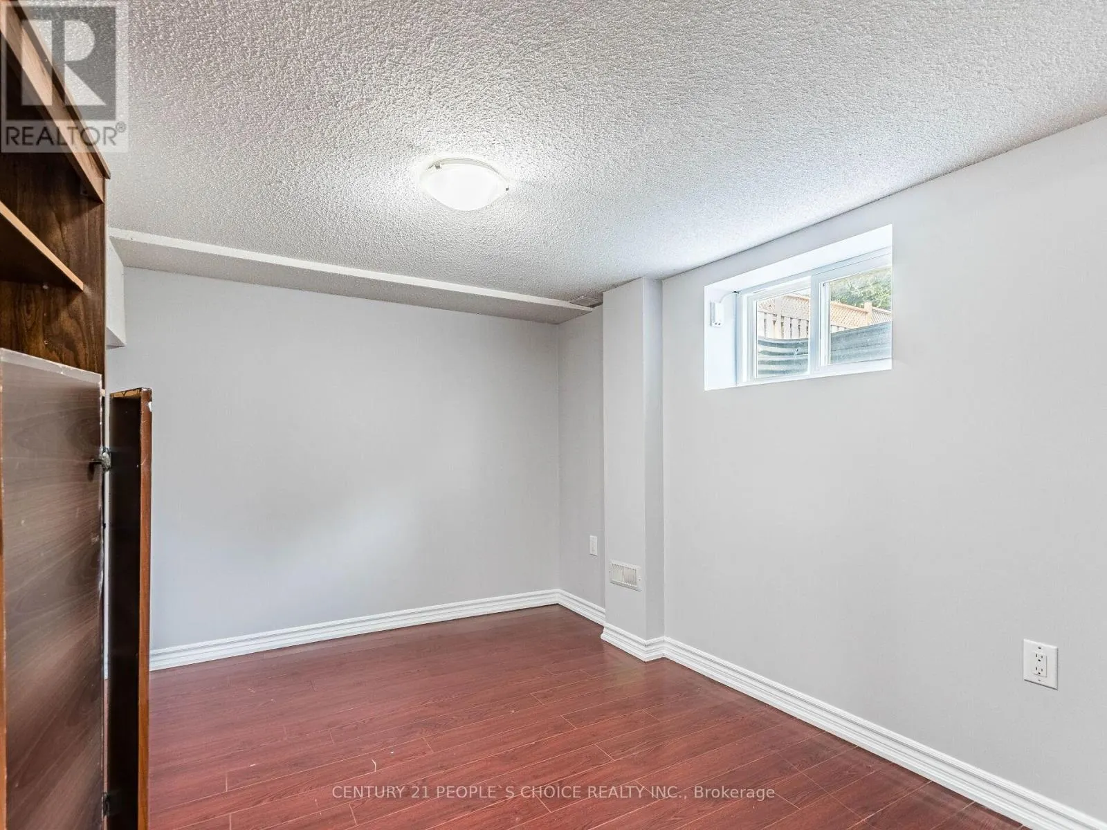 35 FARR AVENUE