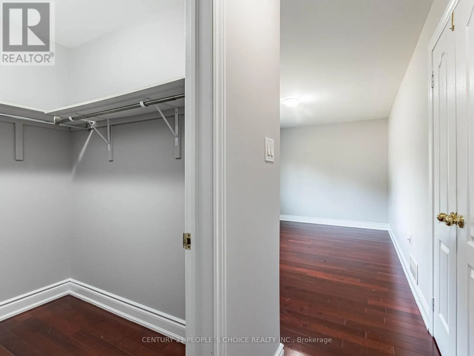 35 FARR AVENUE