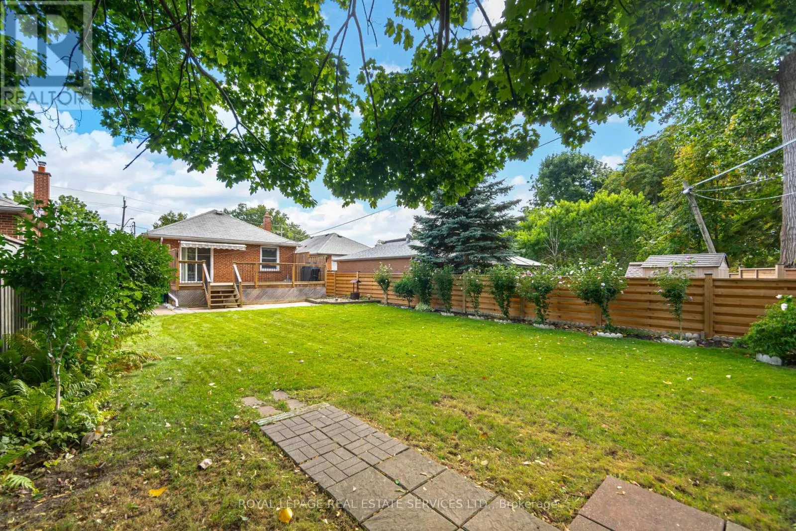 44 MAPLE AVENUE N