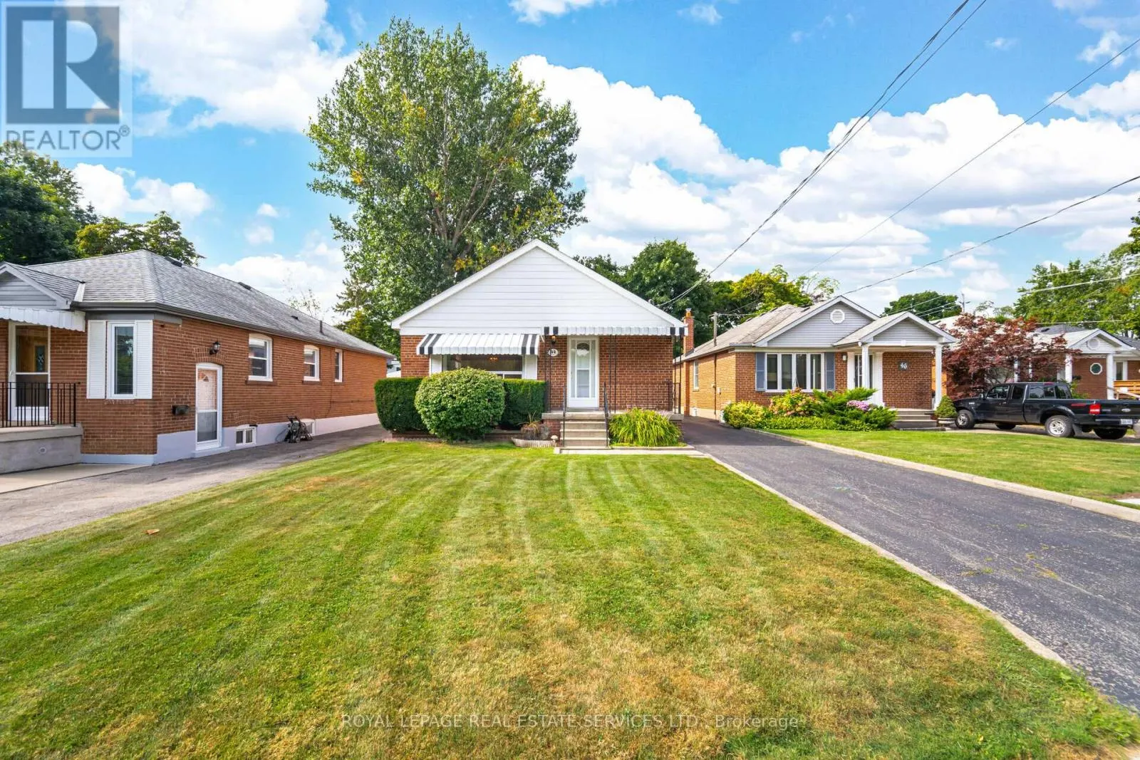 44 MAPLE AVENUE N