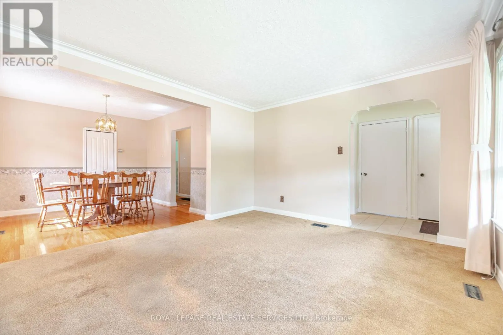 44 MAPLE AVENUE N