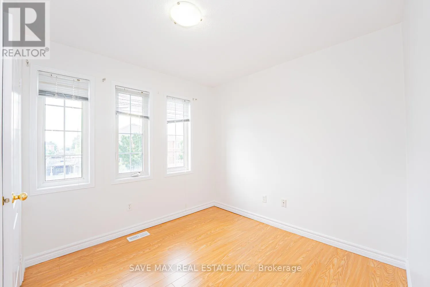 100 BUSHMILL CIRCLE