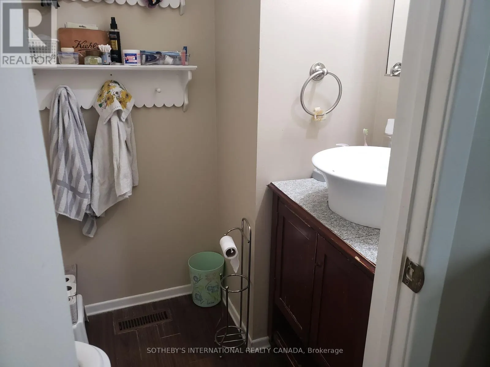 15 - 1855 MAPLE RIDGE DRIVE