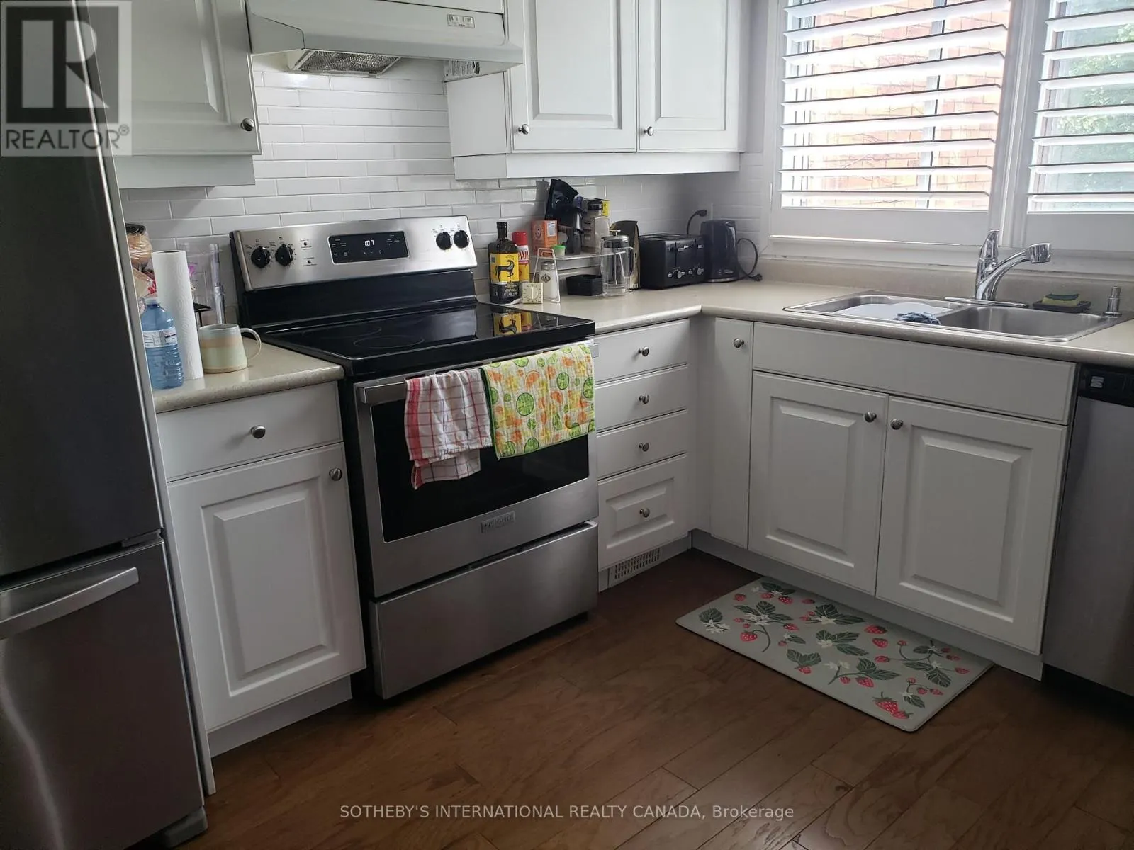 15 - 1855 MAPLE RIDGE DRIVE