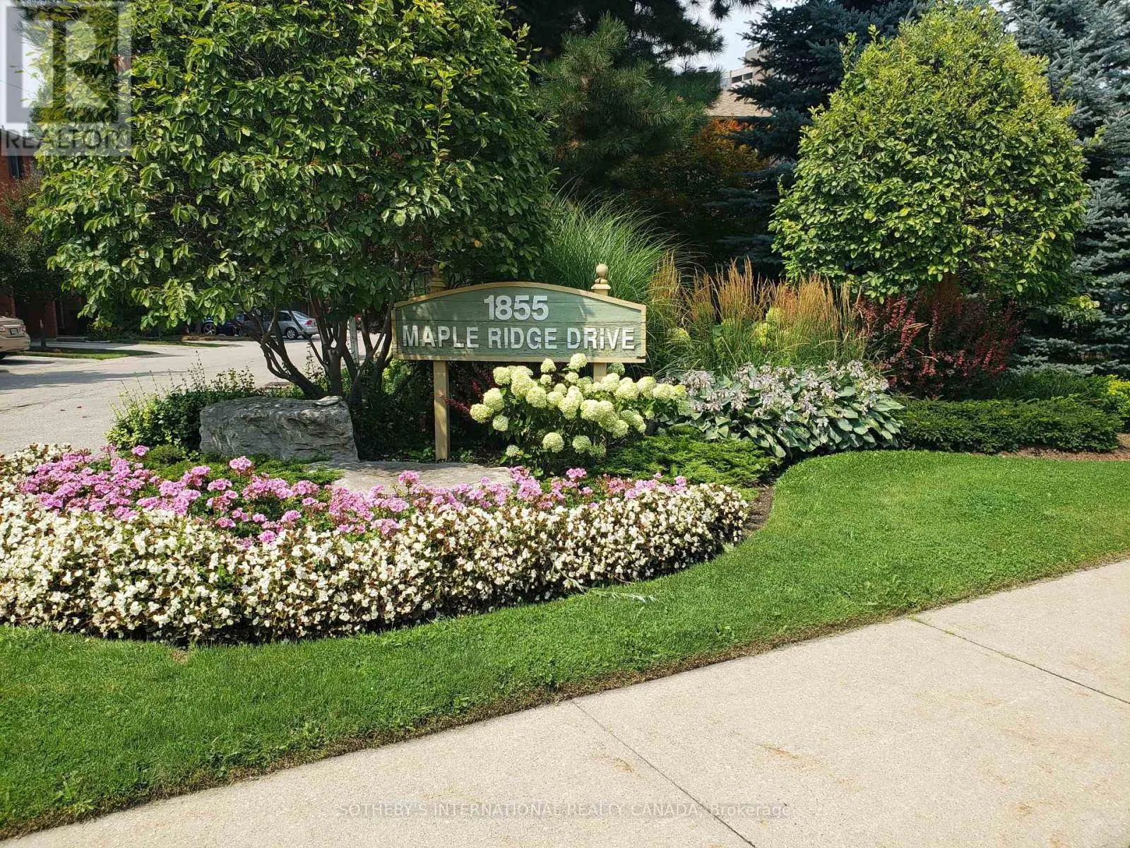15 - 1855 MAPLE RIDGE DRIVE