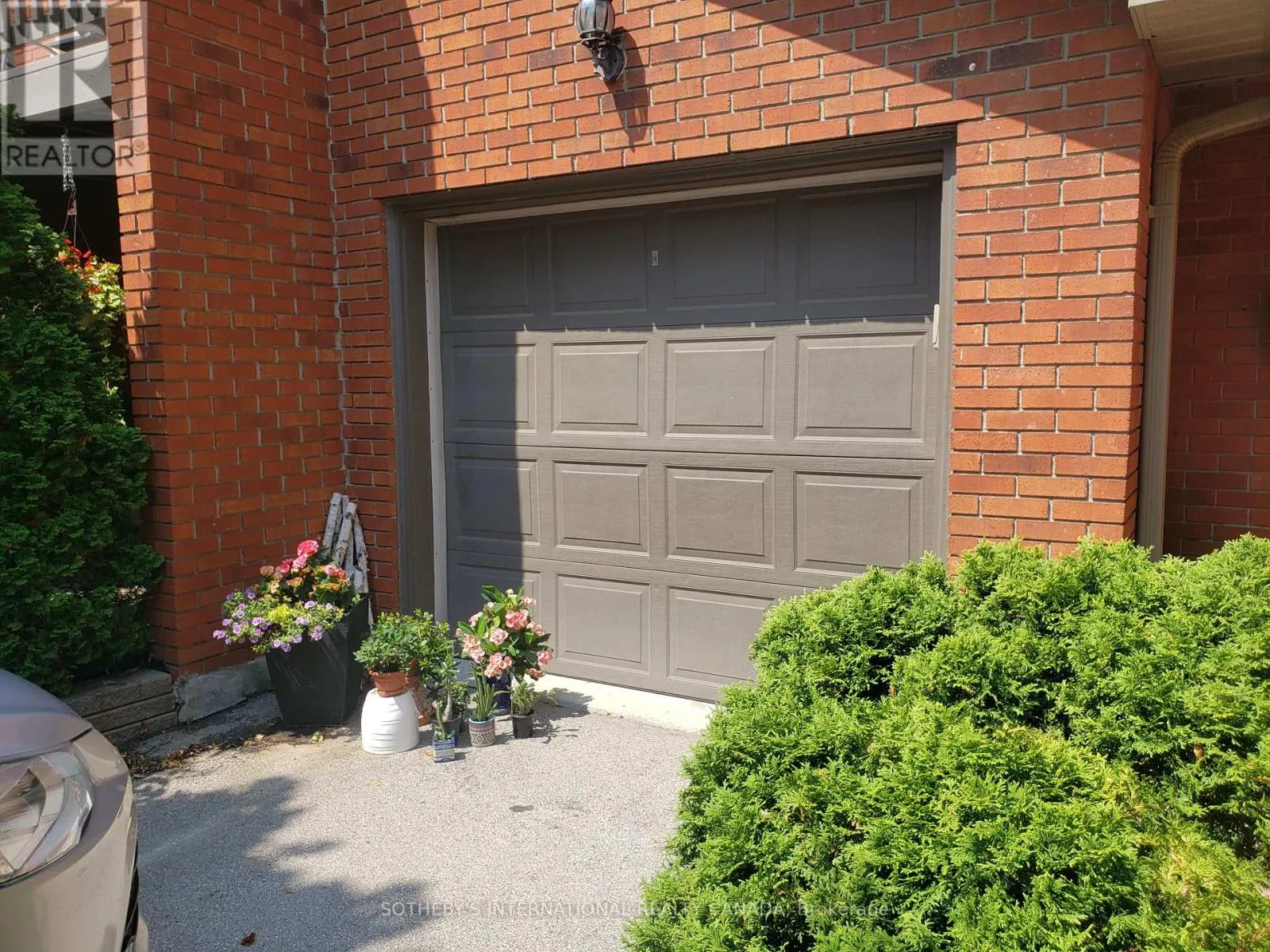 15 - 1855 MAPLE RIDGE DRIVE