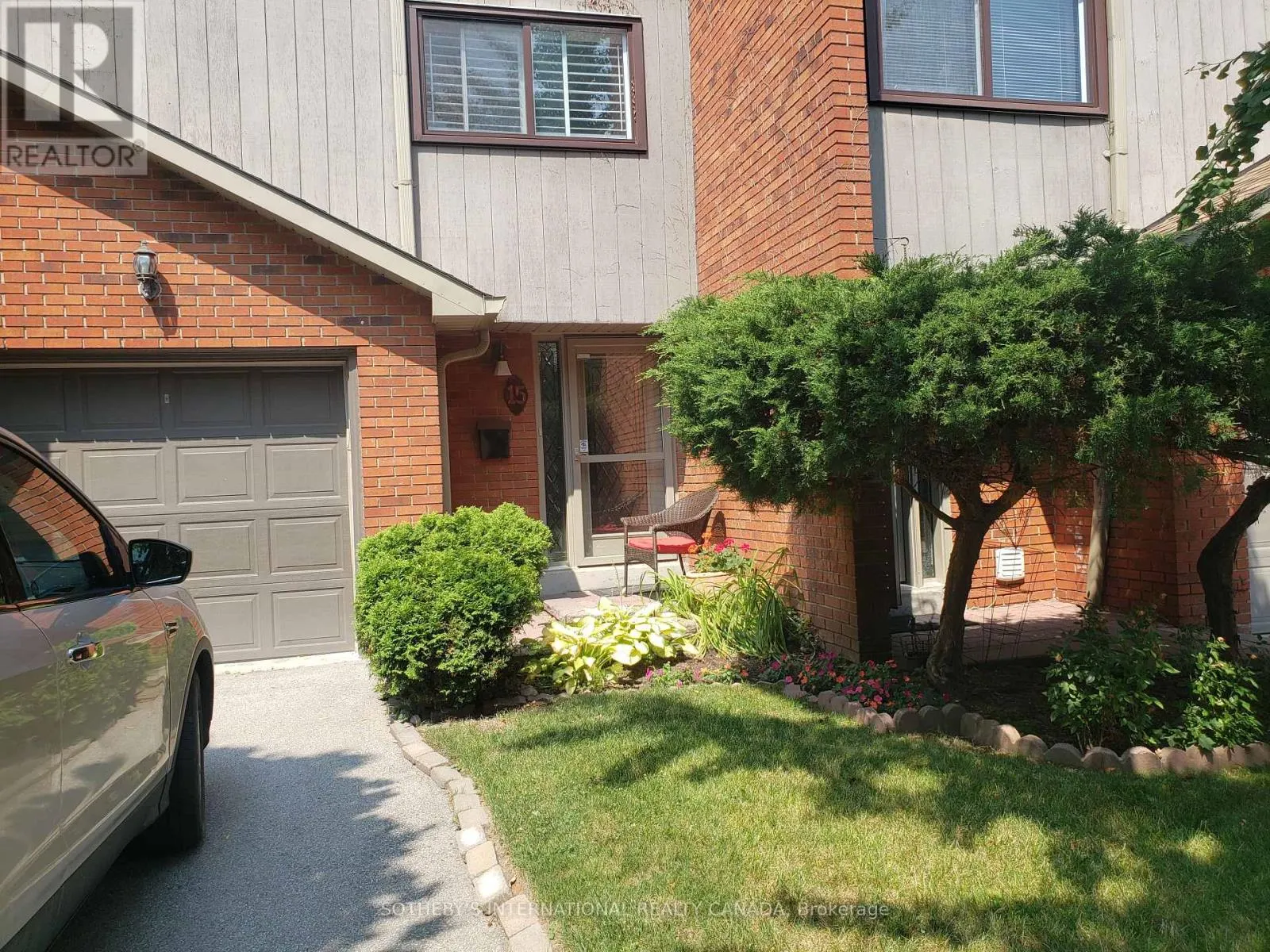 15 - 1855 MAPLE RIDGE DRIVE