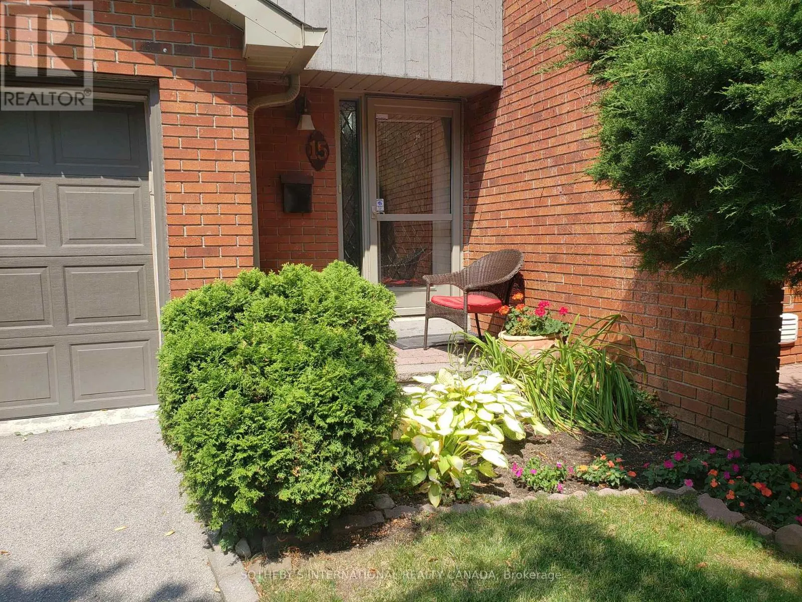 15 - 1855 MAPLE RIDGE DRIVE