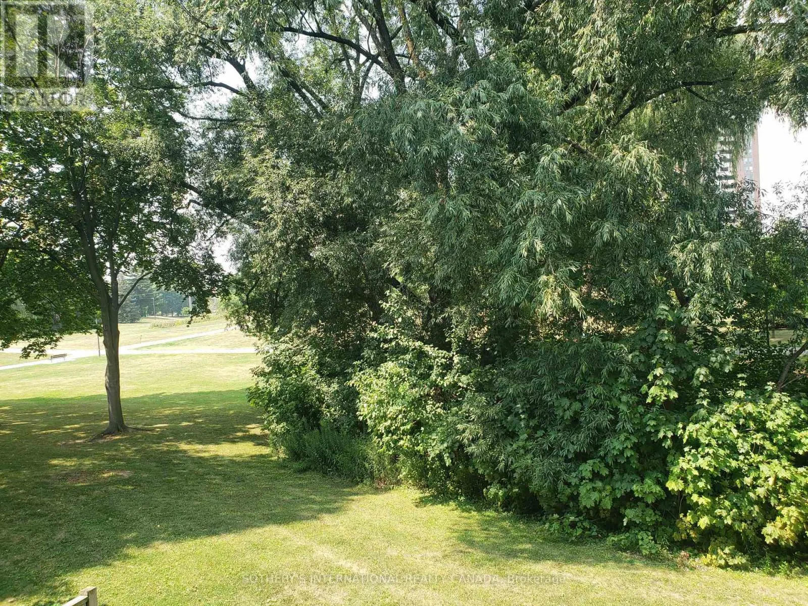15 - 1855 MAPLE RIDGE DRIVE