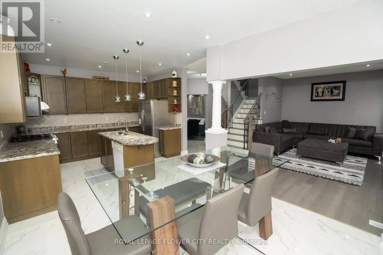 26 RANCHERO DRIVE