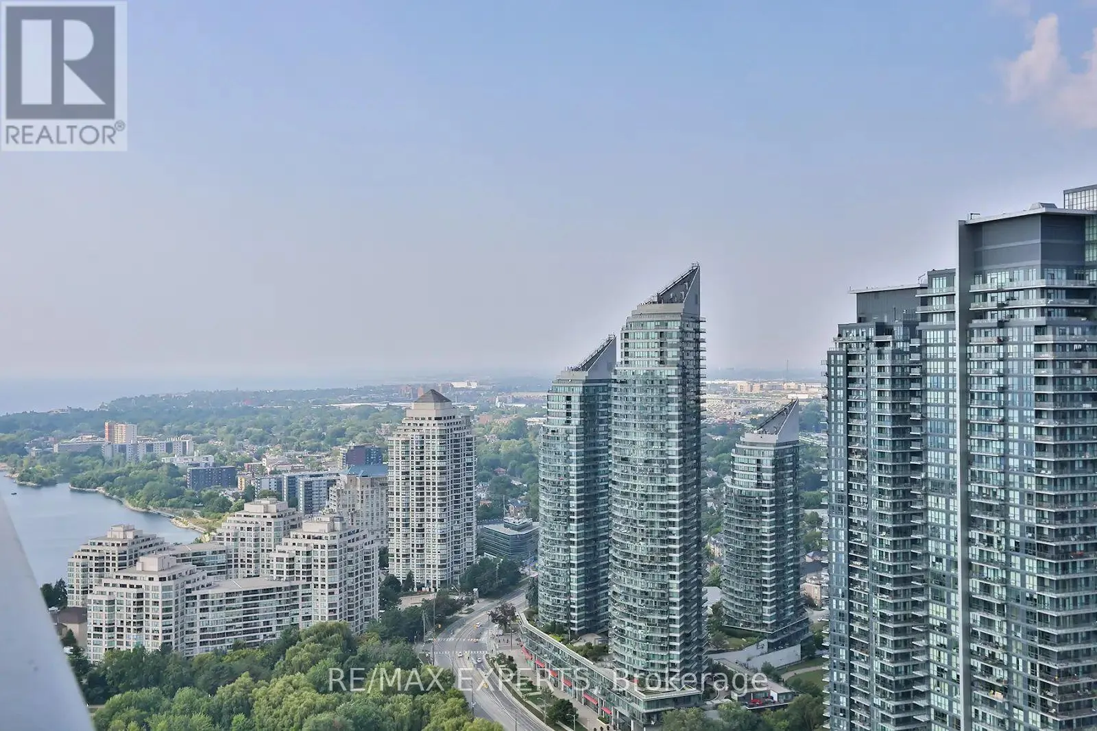 3703 - 20 SHORE BREEZE DRIVE