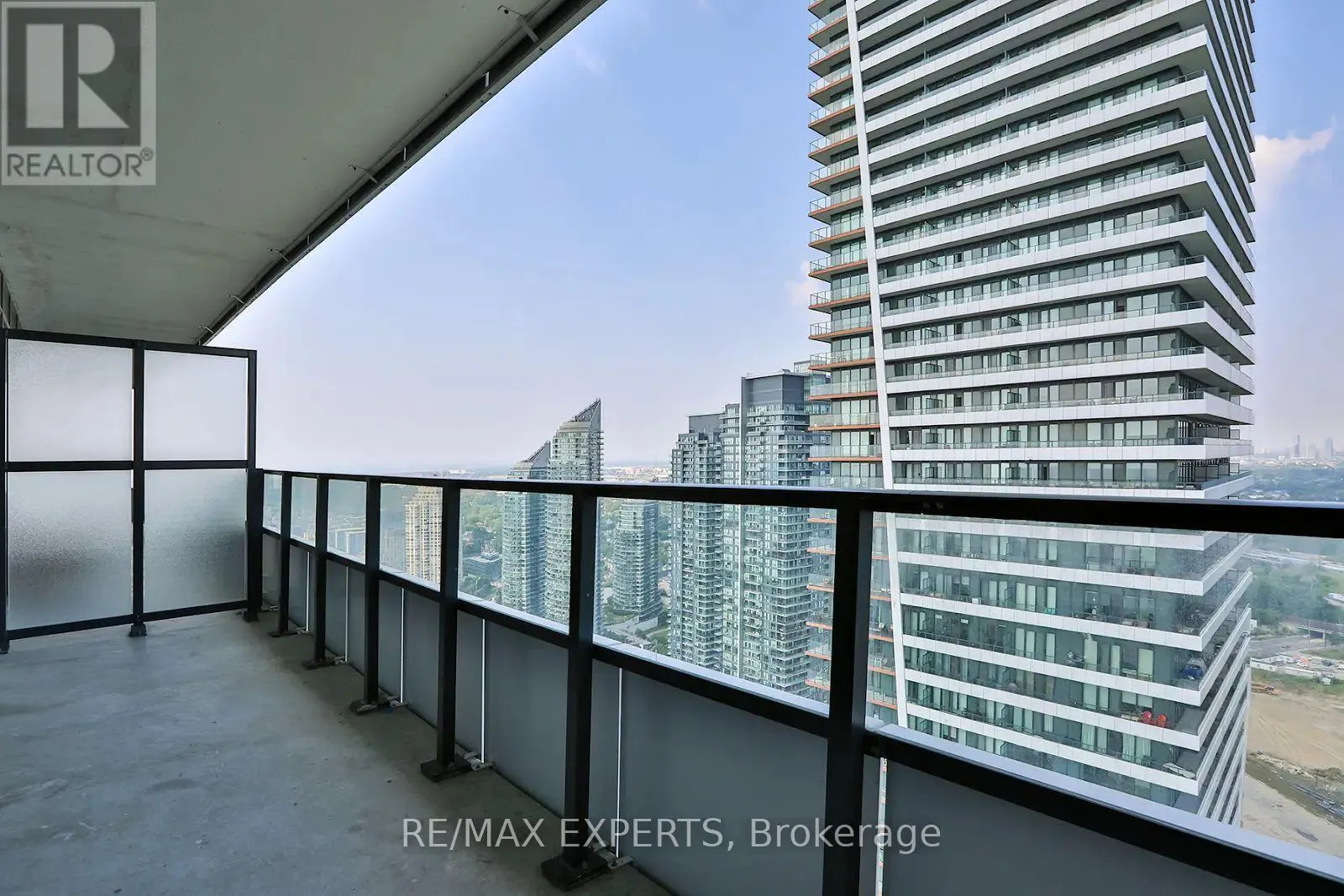 3703 - 20 SHORE BREEZE DRIVE