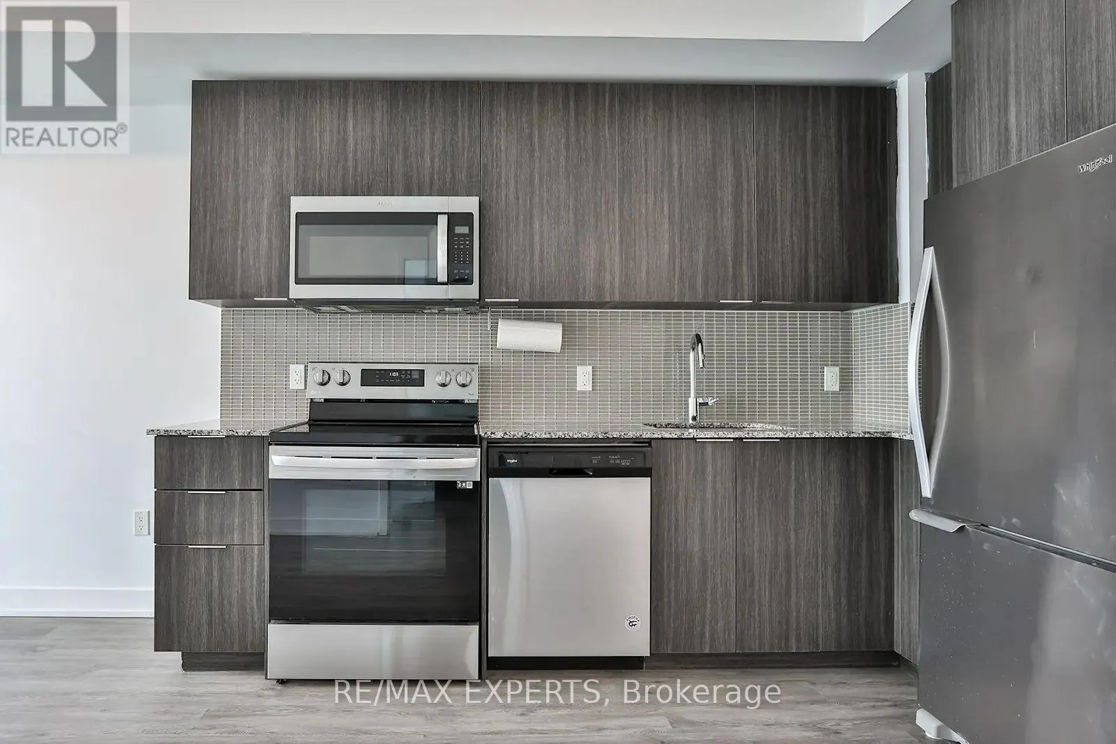 3703 - 20 SHORE BREEZE DRIVE