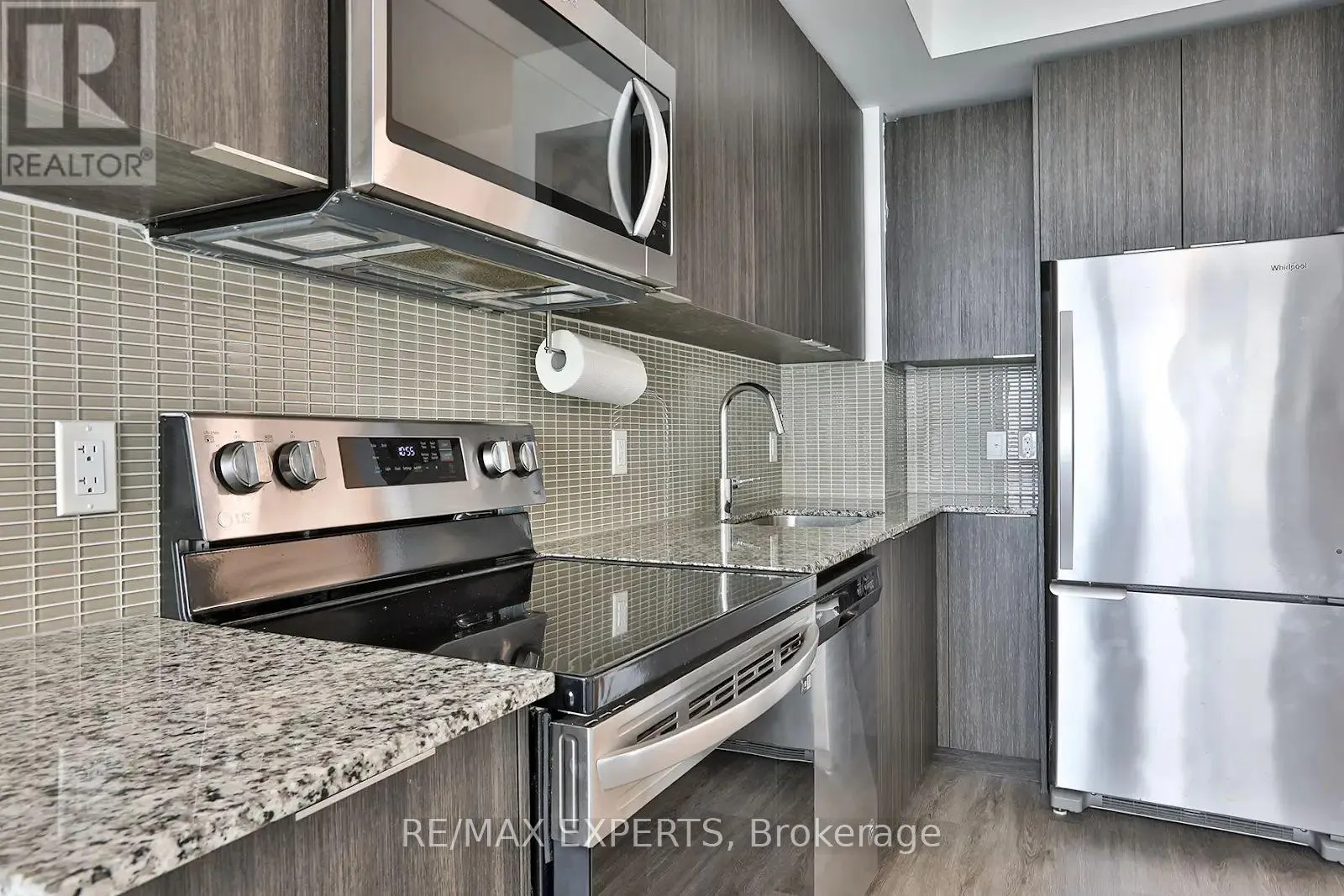 3703 - 20 SHORE BREEZE DRIVE