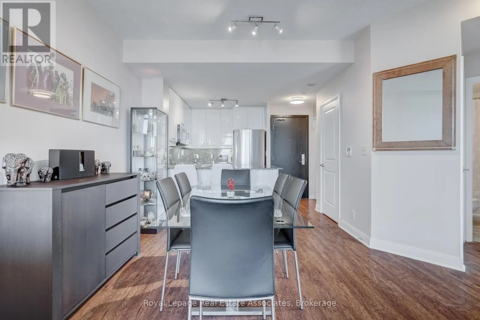 2410 - 90 ABSOLUTE AVENUE