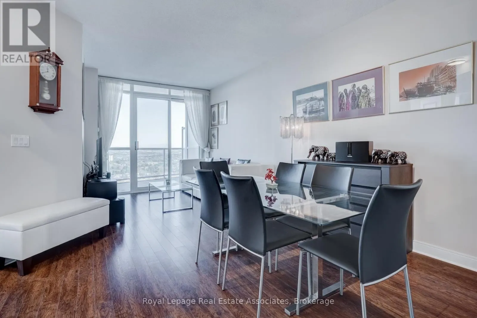 2410 - 90 ABSOLUTE AVENUE