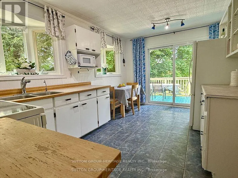 2766 HIGHPOINT SIDE ROAD
