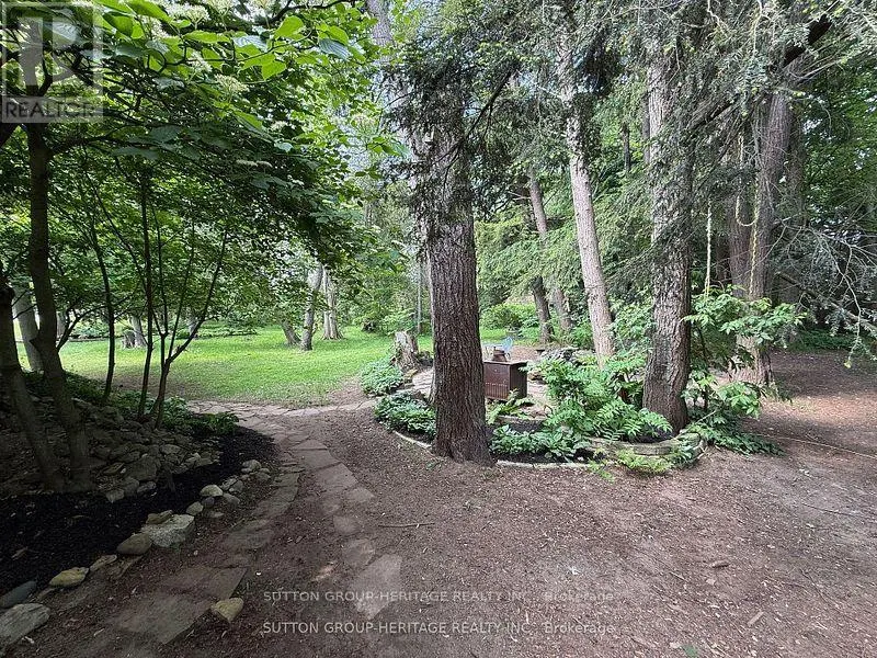 2766 HIGHPOINT SIDE ROAD